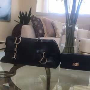 Pocketbook and wallet